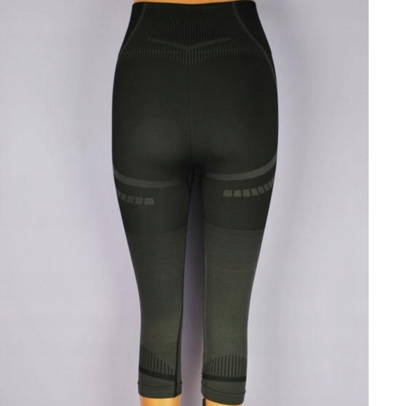 Gymshark GEO seamless cropped legging - Picture 7 of 8